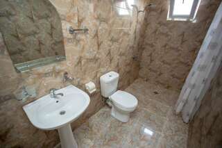 Отель Отель Саване Кобулети Семейный номер с видом на сад-2